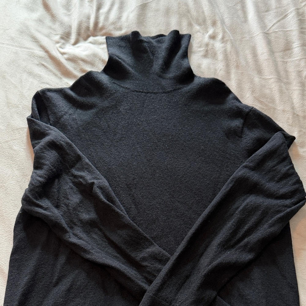 Banana Republic Charcoal Turtleneck Sweater